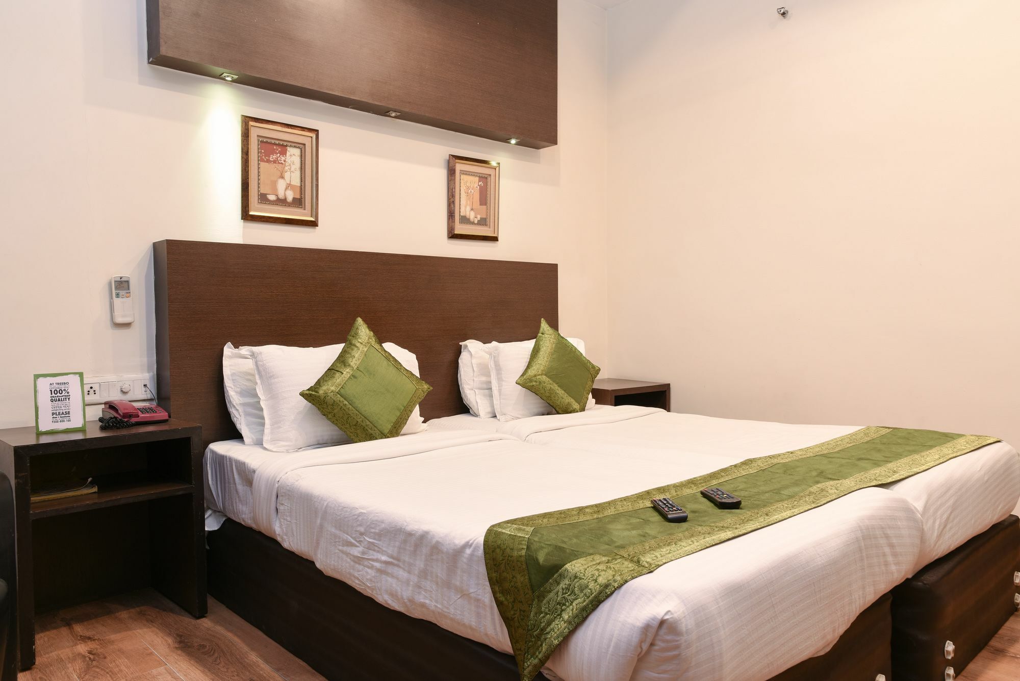 Hotel Treebo Trend Wood Bridge Hyderabad Exterior foto