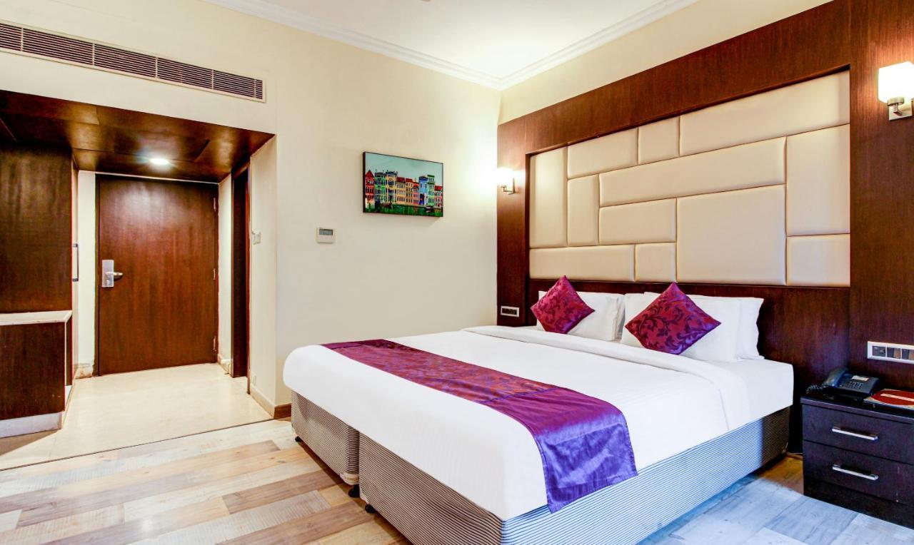 Hotel Treebo Trend Wood Bridge Hyderabad Exterior foto